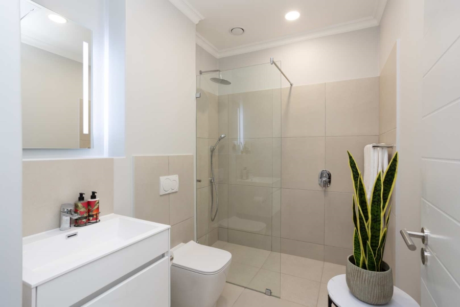 1 Bedroom Property for Sale in Val De Vie Estate Western Cape